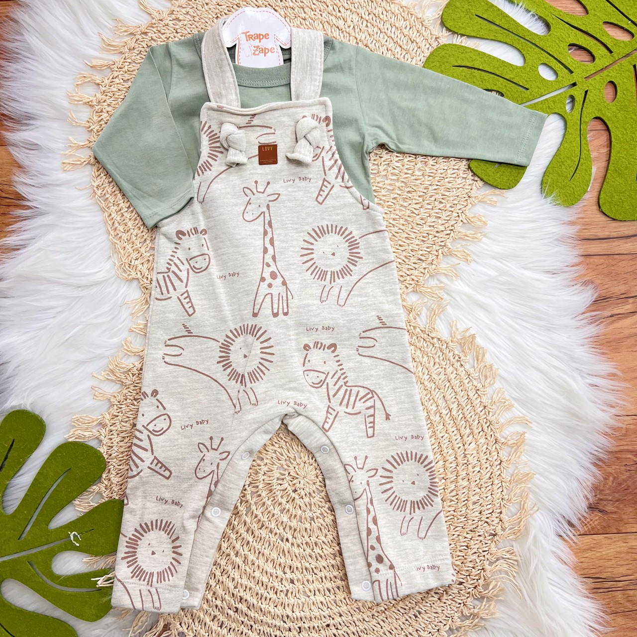 Conj. Blusa Manga Longa e Jardineira Safari de Moletom - Mescla e Verde
